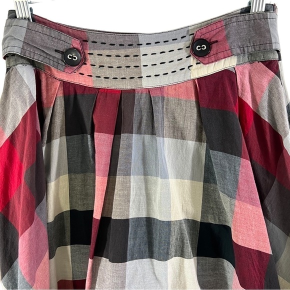Twenty One Woman’s Red White and Black High Waist Fully Lined Plaid Skirt Size M - Picture 3 of 11